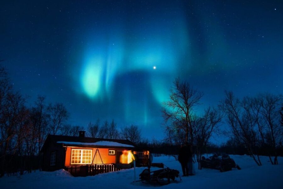 From Alta: Nighttime Northern Lights Spotting Tour - Starting in central Alta with an aurora lesson