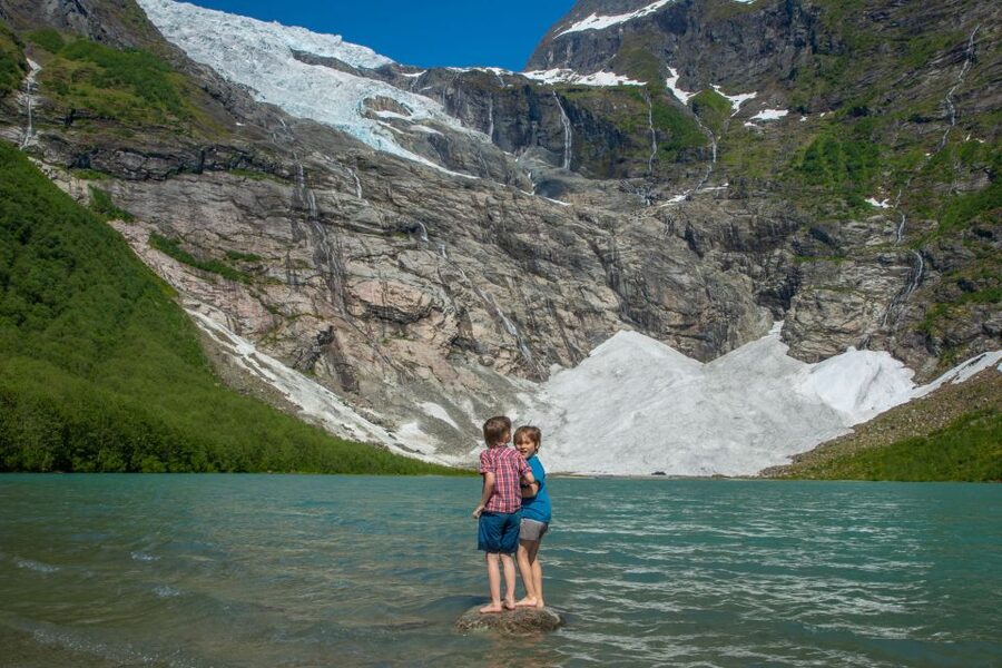 From Balestrand: Guided Fjord & Glacier Tour to Fjærland - 14:35: Seeing Bøyabreen, a branch of Jostedalsbreen