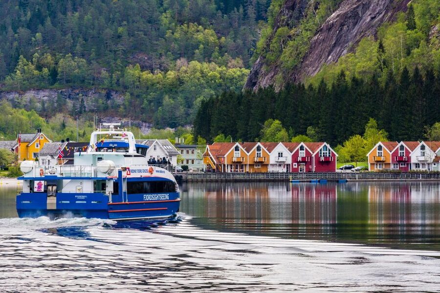 From Bergen: The Original Fjord Cruise to Mostraumen - Along the Osterfjord, where the mountains close in