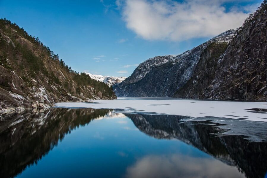 From Bergen: The Original Fjord Cruise to Mostraumen - The waterfall encounter and Mostraumen strait