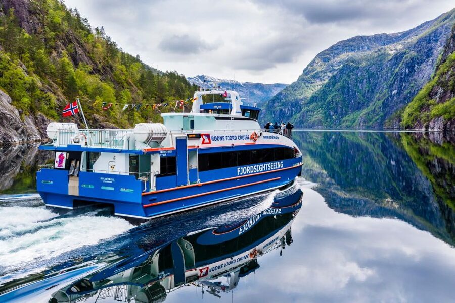 From Bergen: The Original Fjord Cruise to Mostraumen - Winter cruising, ice, and changing routes
