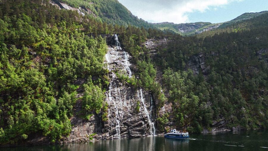 From Bergen: The Original Fjord Cruise to Mostraumen - Is $93 good value for three and a half hours?