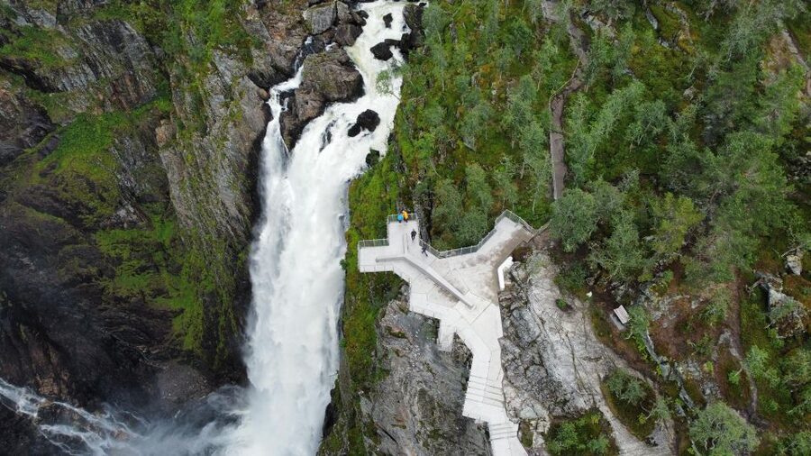 From Eidfjord: Vøringfossen Waterfall Nature Tour with Guide - Seeing the Sysen Dam and glacier country