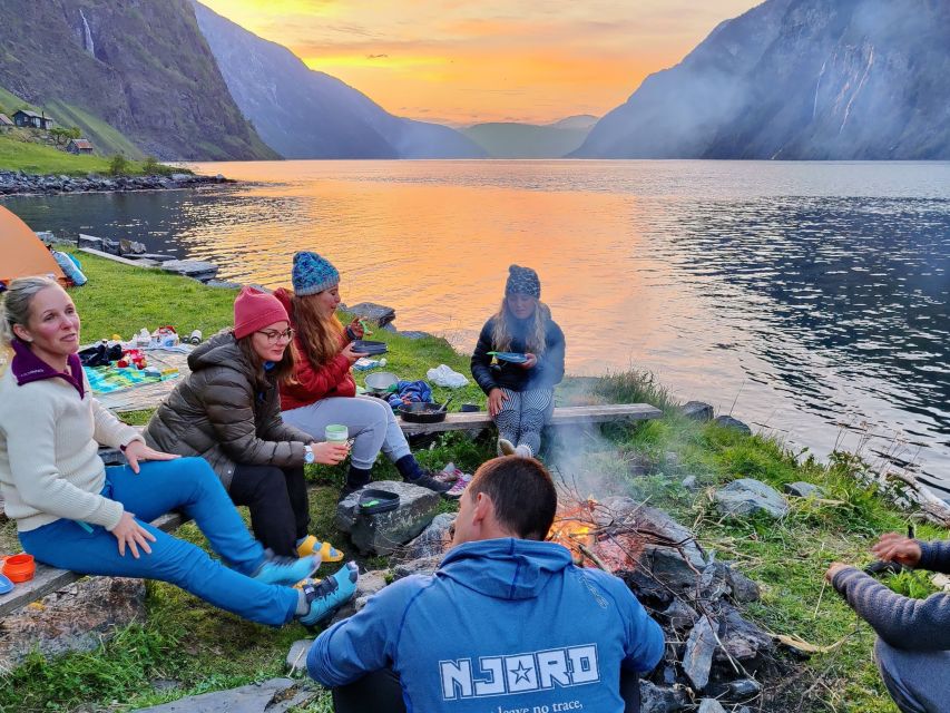 From Flåm: Nærøyfjord 3 Day Kayaking and Camping Tour - What $916 includes, and what it does not