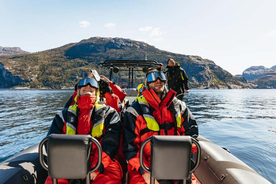From Stavanger: Lysefjord Sightseeing RIB Boat Tour - Finding the floating dock at Strandkaien 37