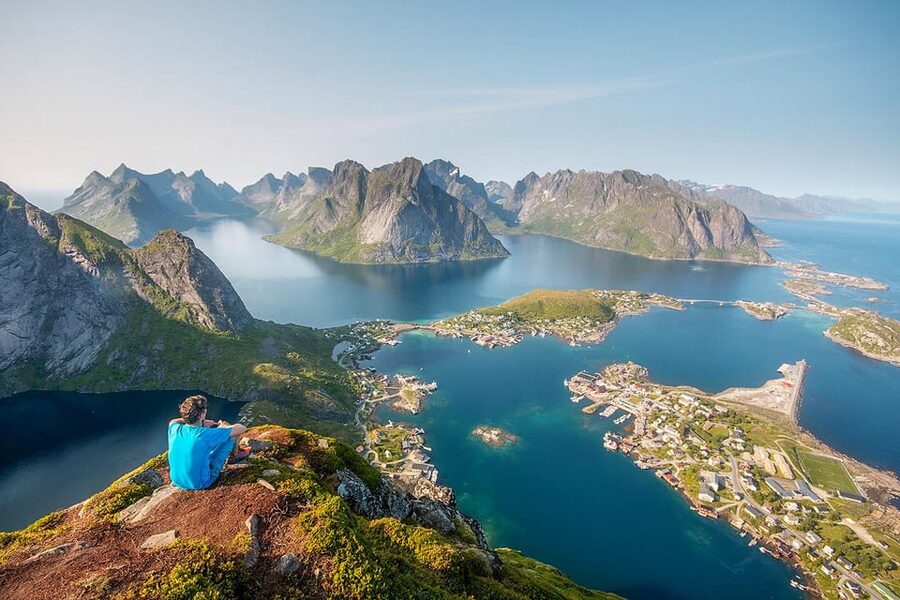 From Svolvær: Reine & Å Lofoten West Island Full Day Tour - Hamnøy gives you the famous view