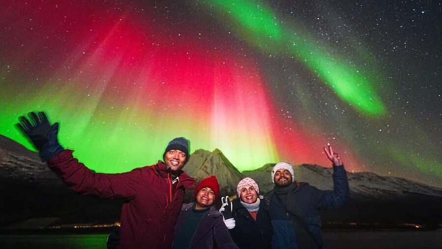 From Tromsø: Aurora Borealis Tour - At the first stop, patience matters more than scenery
