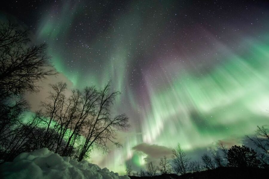 From Tromsø: Aurora Borealis Tour - Thermal suits, hot chocolate, and the outdoor wait