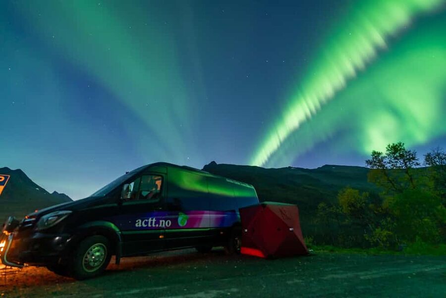 From Tromsø: Aurora Minibus Chase with Portrait and Hot Meal - How the price compares with the actual value