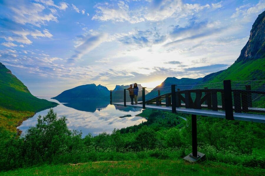 From Tromsø:(Chinese)Senja Day Trip - The ferry crossing sets the rhythm