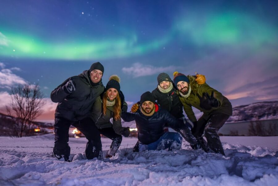 From Tromsø: Northern Lights Tour - Meeting at Magic Ice Bar and settling into the minibus