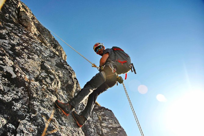 Full Day Combo Kayak and Rappel - Northern Explorer - A beach lunch around the fire