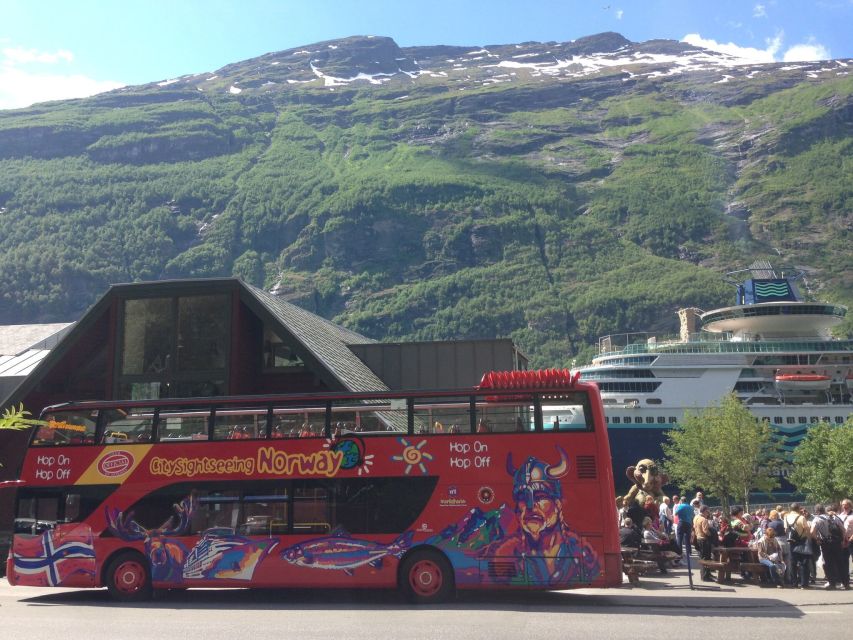Geiranger: City Sightseeing Hop-On Hop-Off Bus Tour - Stop 4 at Flydalsjuvet Viewpoint