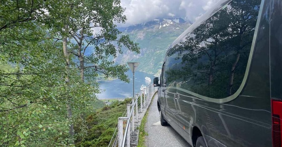 Geiranger Dalsnibba: mini bus tour - Is $115 a fair price for two hours?