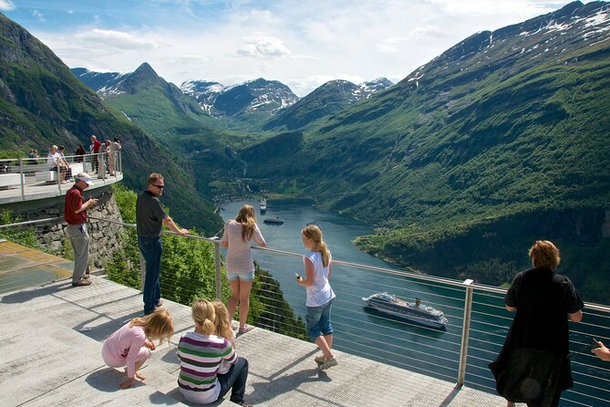 Geiranger: Excursions.no Geiranger Highlights - Cruise passengers need to watch the clock