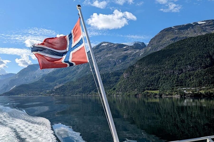 Geiranger Fjord Boat Tour with Waterfall Tasting - The final 15 minutes back to Geiranger