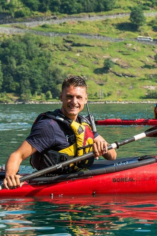 Geiranger: Kayak tour with guide - Is $136 a fair price?