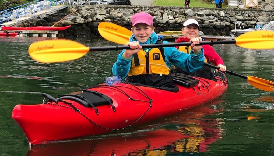 Geiranger: Kayak tour with guide - Booking details that affect your plans