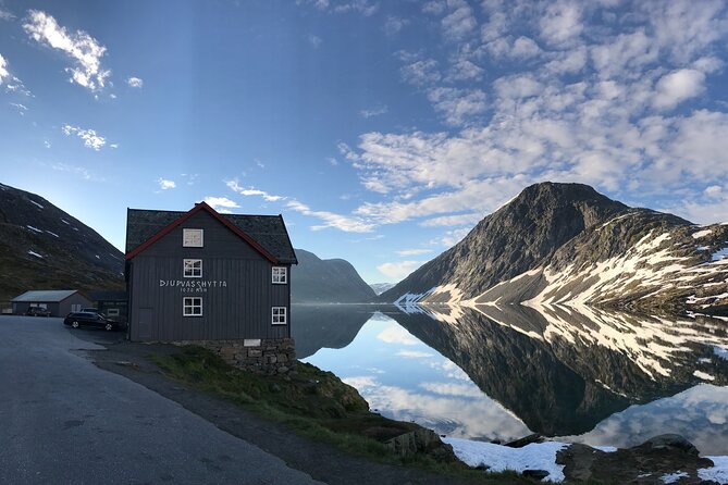 Geiranger: Sky to Fjord Downhill Biking Adventure - Flydalsjuvet is the grand finale