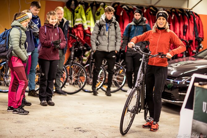 Guided EL-Bike tour in the city of Haugesund and Coastal path - Starting near the harbor and learning the e-bike