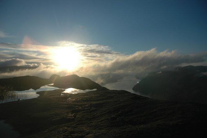 Guided sunrise hike to Pulpit Rock Preikestolen - Why the sunrise timing changes the experience