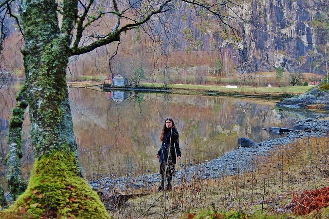 GUIDED TOUR: Secrets of the Fjords - the Osterfjord and Mo, 6.5 hours - Hesjedalsfossen is brief but memorable