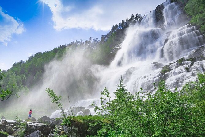 Guided Tour To Nærøyfjorden, Flåm And Stegastein - Viewpoint Cruise - Gudvangen and the Start of the Electric Cruise