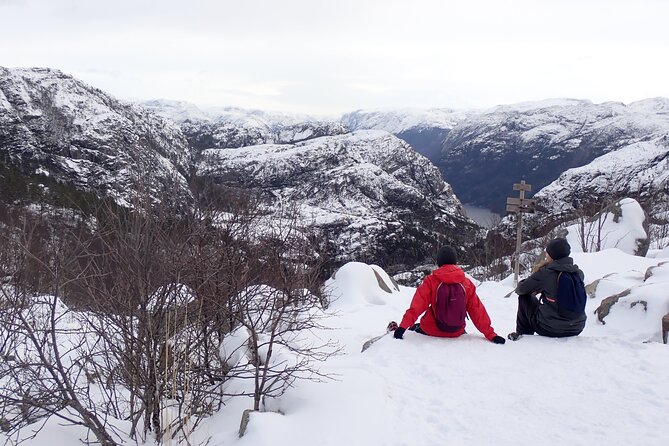 Guided winter hike to Pulpit Rock Preikestolen - How demanding is the walk?