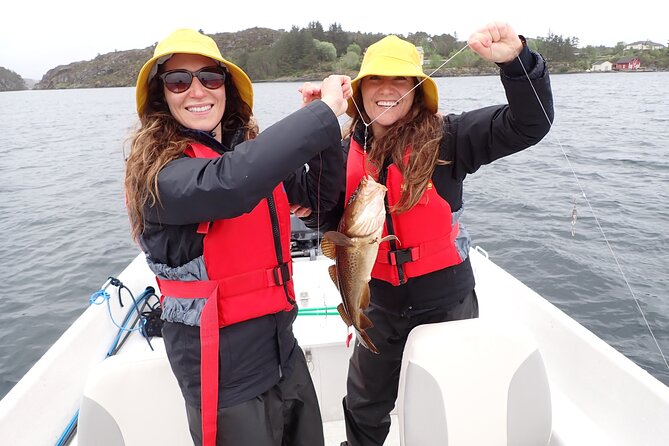 Half Day Fishing and Outdoor Cooking in Bergen - Fishing the coastal waters for 1.5 to 2 hours
