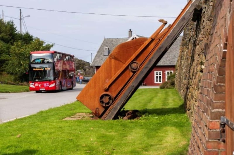 Haugesund: City Sightseeing Hop-On Hop-Off Bus Tour - Stop 5: City Hall and the central return