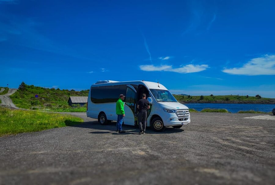 Haugesund: Guided Scenic Minibus tour of Haugesund - Key points at a glance