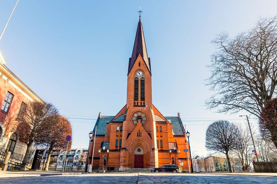 Haugesund: Guided Scenic Minibus tour of Haugesund - Is $82 fair for 90 minutes?