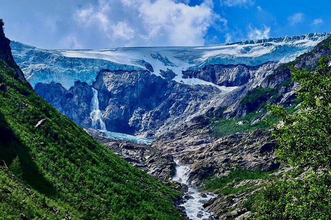 Helicopter Over Trolltunga and Waterfall Sightseeing from Bergen - Why this Bergen day trip is different