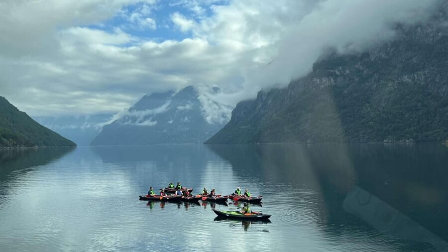 Hellesylt: Beginner-Friendly Fjord Kayaking Experience - Key points to know before you book