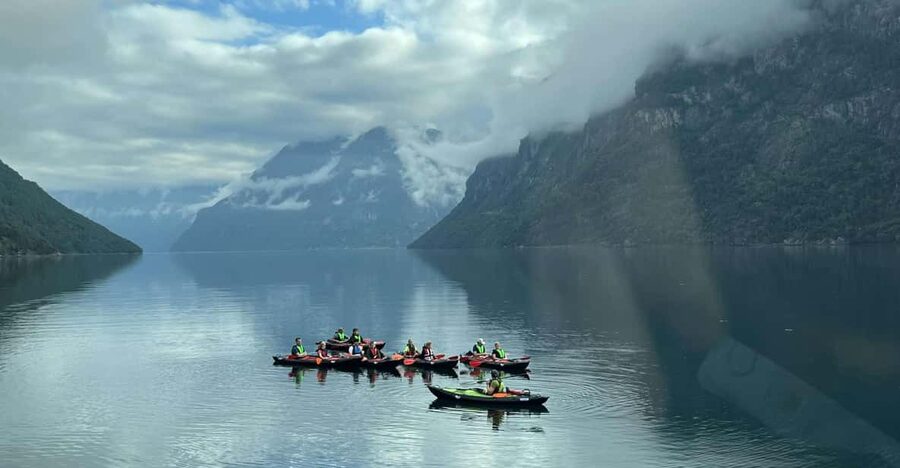Hellesylt: Beginner-Friendly Fjord Kayaking Experience - A calm briefing before you touch the water