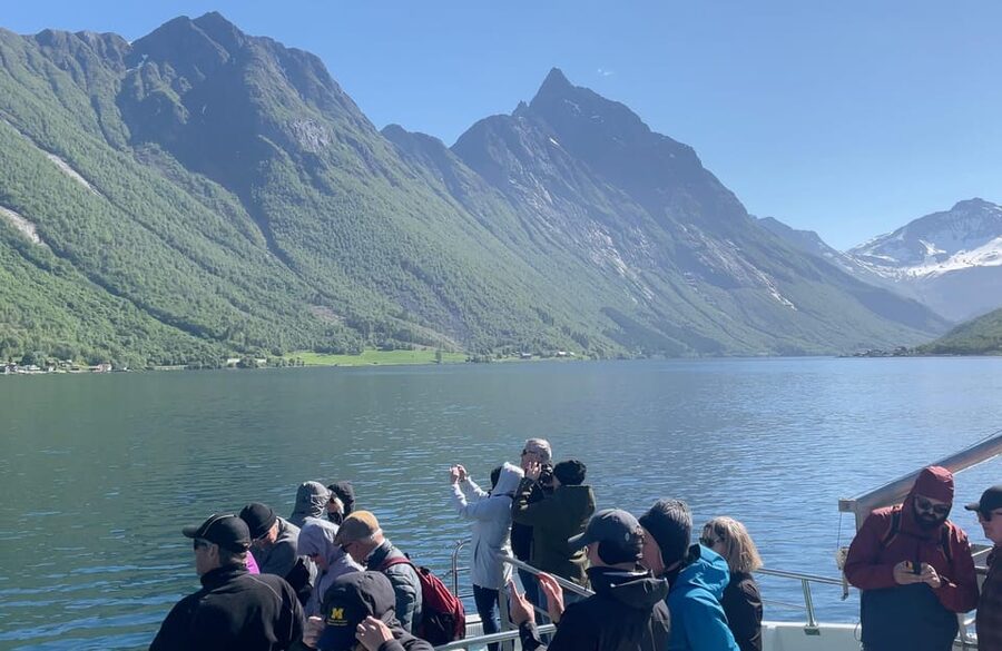 Hjørundfjord Fjord Cruise roundtrip from Ålesund - Should you book the Hjørundfjord cruise?
