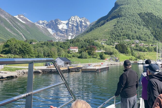 Hjørundfjord Fjord Tour Roundtrip from Ålesund - Communication is the biggest weakness