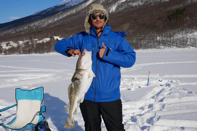 Ice Fishing On The Fjord - Key points at a glance