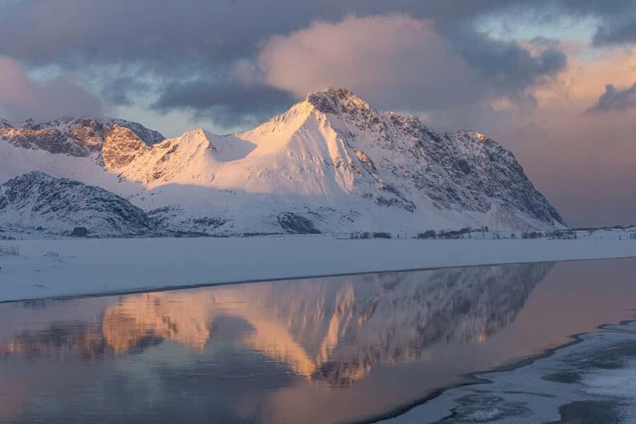Lofoten: Half-Day Guided Tour with Photo Stops - Gimsøya and the wider view