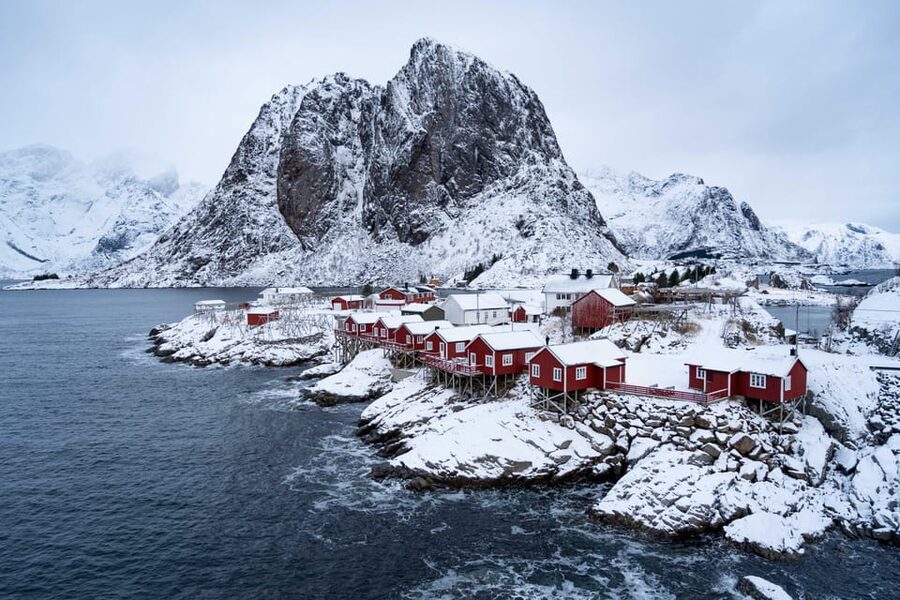 Lofoten: Reine, Hamnøy, and Skariskøya Photo Tour - Reine, the dramatic centerpiece