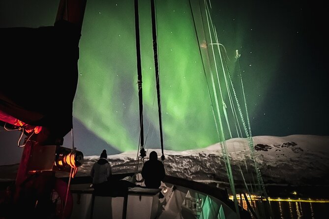 Luxury Northern Lights Yacht Cruise with Hot Tub from Tromsø - Chasing the northern lights from Tromsø’s waters