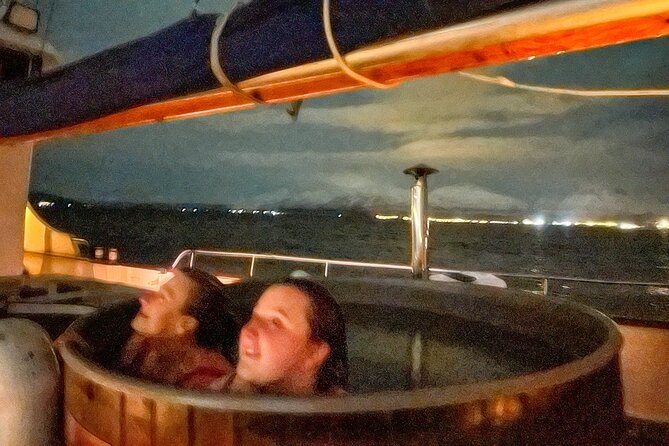 Luxury Northern Lights Yacht Cruise with Hot Tub from Tromsø - Reindeer soup and a warm wooden cabin