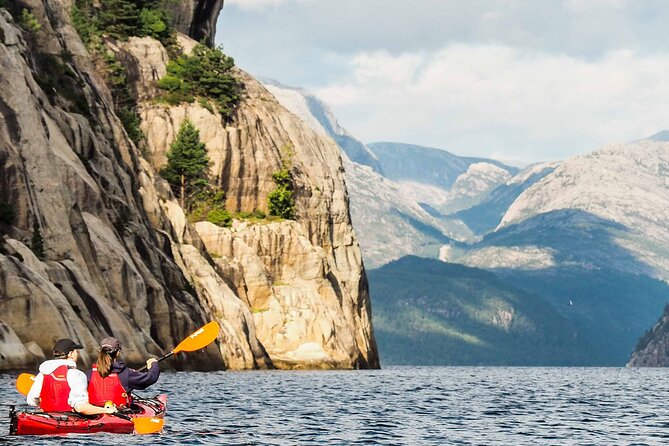 Lysefjord Kayak Safari - Hengjanefossen and the mountain farm story