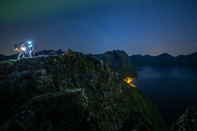 Northern Lights Expedition Tromsø - 6 people - Arctic Photo Guide - Meeting in central Tromsø and reading the sky