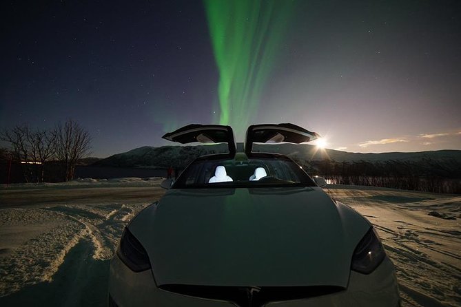 Northern lights - TeslaX Ecofriendly Car - Key points at a glance