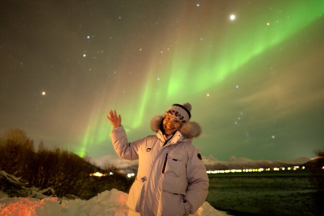 Northern Lights Tour with Local Guide and Photos - Meeting in central Tromsø at Kirkegata 2