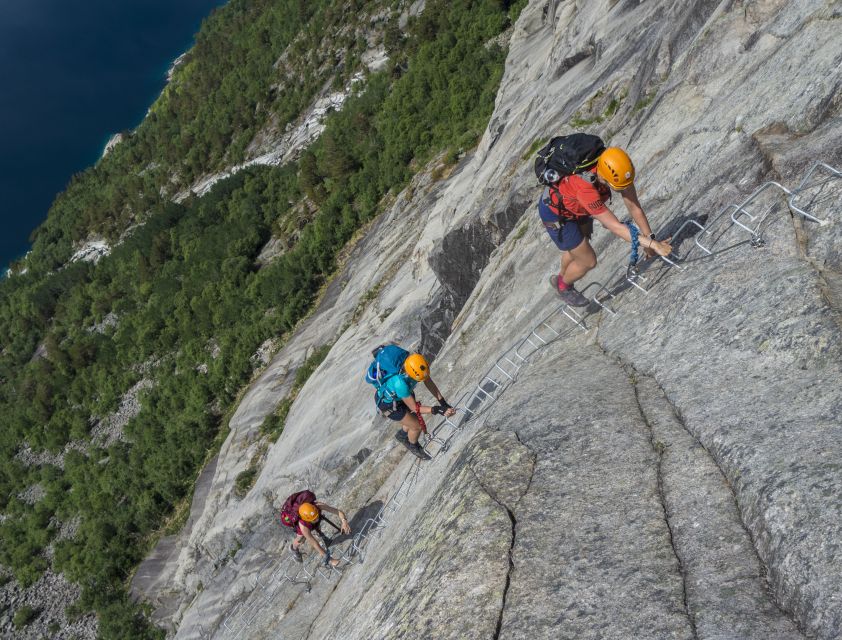 Odda: Full-Day Trolltunga Hiking, and Climbing Tour - Lunch at Endåne and the final 3 kilometers
