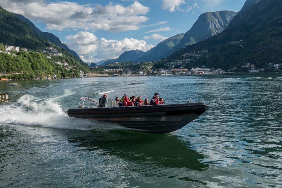 Odda: RIB Boat Tour on the Hardangerfjord - What the two hours feel like