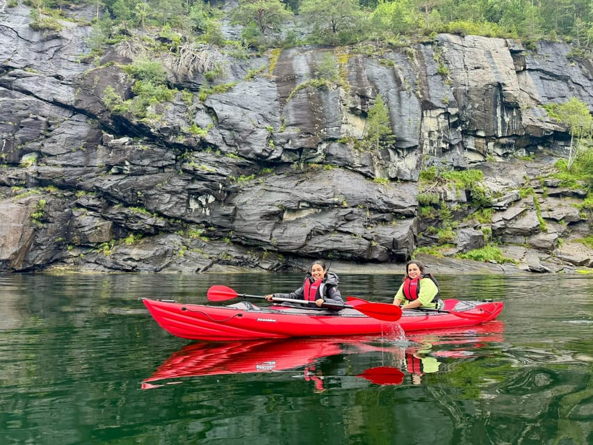 Olden: Experience Beginner-friendly Fjord Kayaking - Paddling out onto Nordfjord