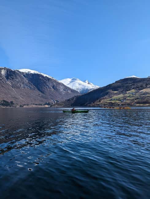 Olden: Guided beginner friendly fjord kayaking.Local company - Practical details that affect your decision